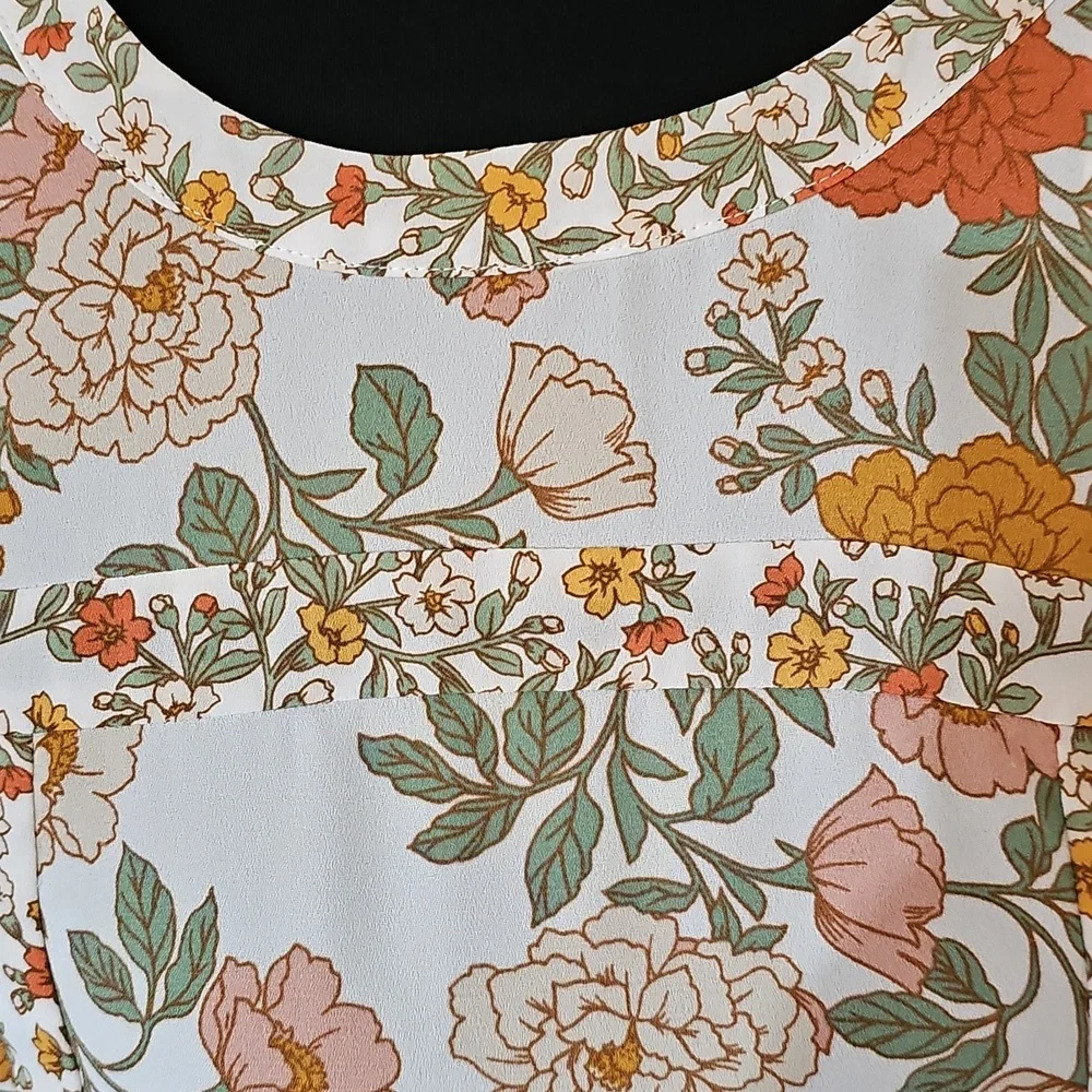 Top - Picture 7 of 16